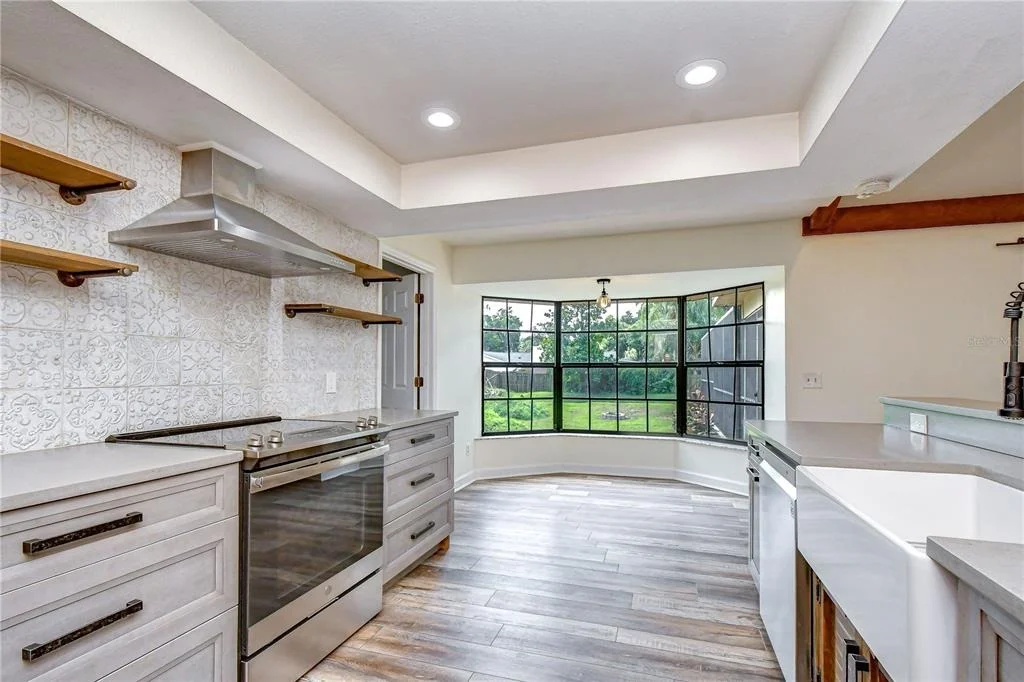 Photo of 1101 OAKRIDGE MANOR DRIVE