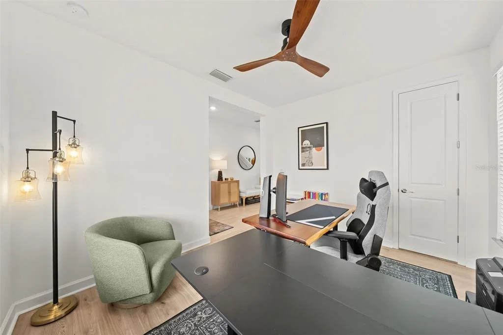Photo of 660 VERIDIAN CIRCLE NW