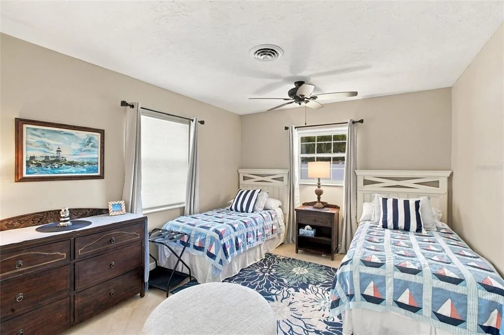 Photo of 1242 PINEBROOK WAY