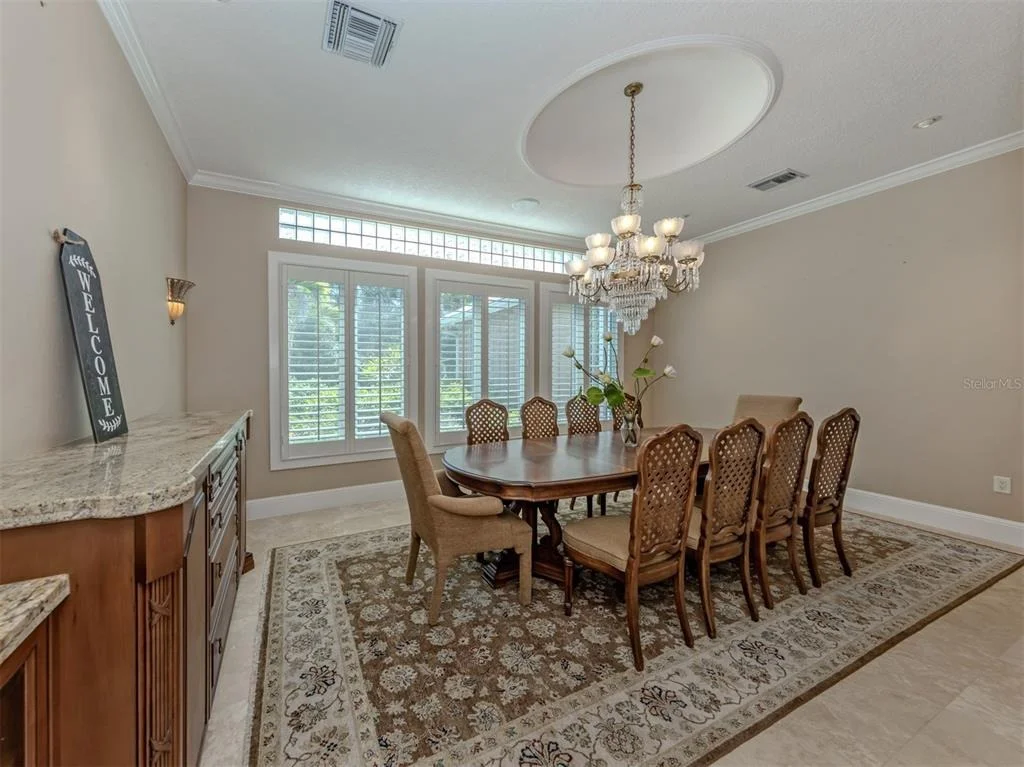 Photo of 630 N RIVER ROAD