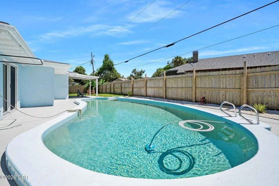Photo of 190 ELLICOTT DRIVE