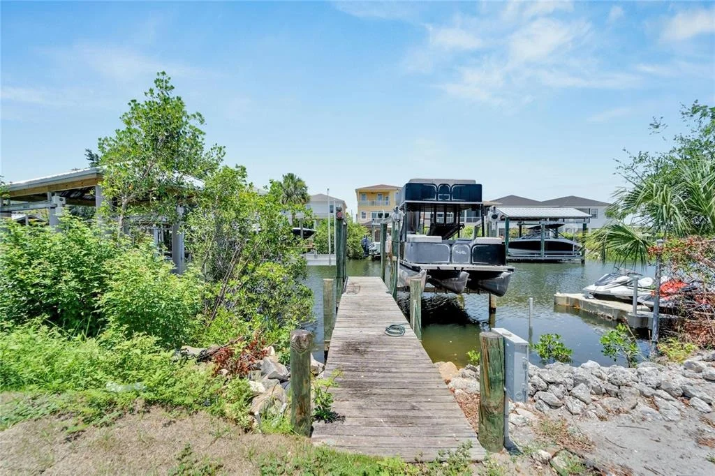 Photo of 517 TREVISO DRIVE