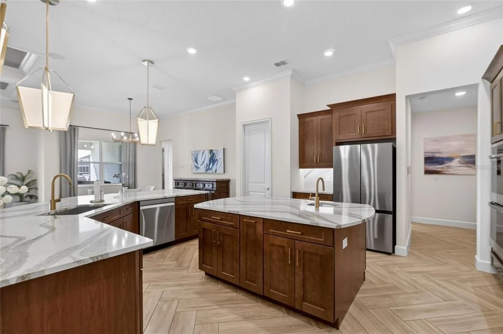 Photo of 914 SIGNET DRIVE