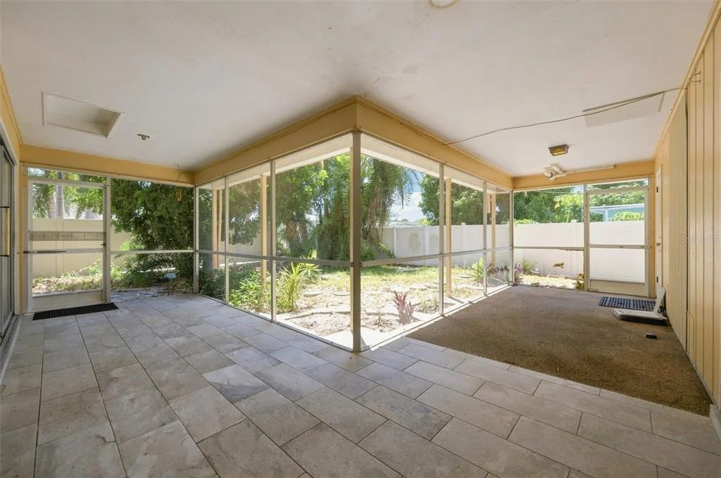 Photo of 352 LAKE ROAD