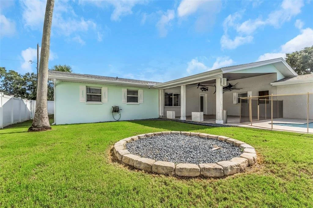 Photo of 1071 SUEMAR ROAD