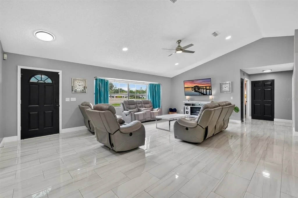 Photo of 1845 WILLOW OAK DRIVE