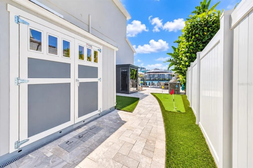 Photo of 141 BAYSIDE DRIVE