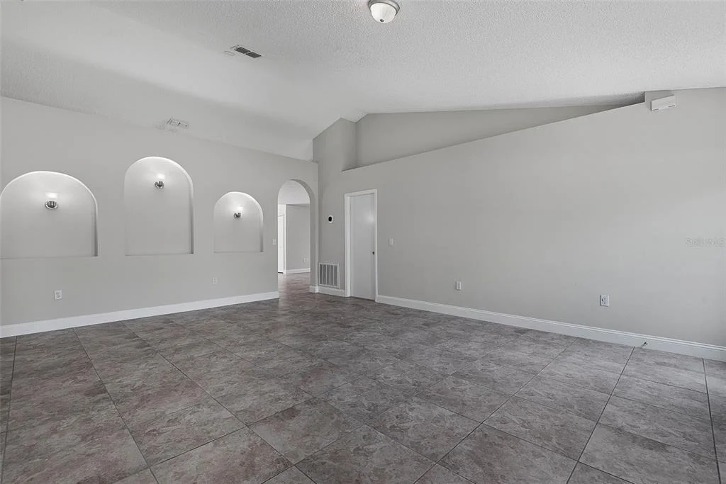 Photo of 34 FIRETHORN LANE