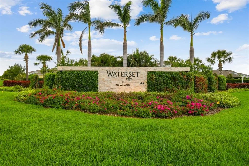 Photo of 6805 PARK STRAND DRIVE