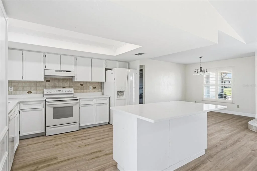 Photo of 33 E SEA HARBOR