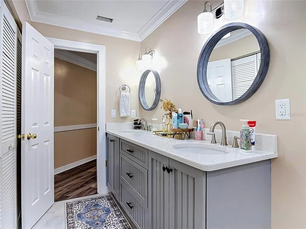 Photo of 38 WINDING CREEK WAY