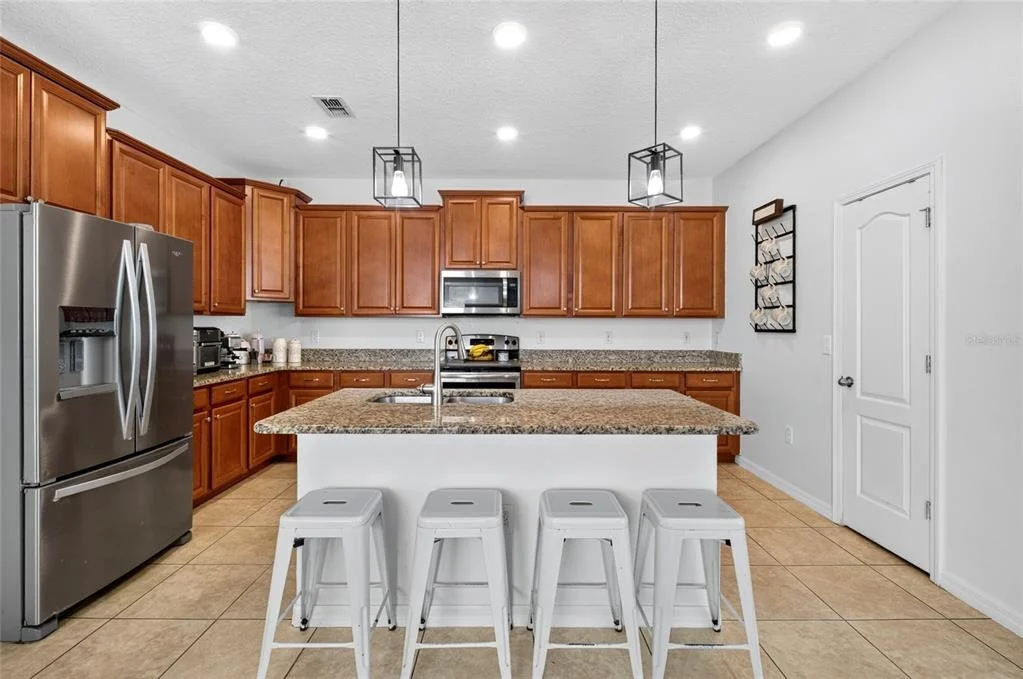 Photo of 4841 HAVILLAND DRIVE