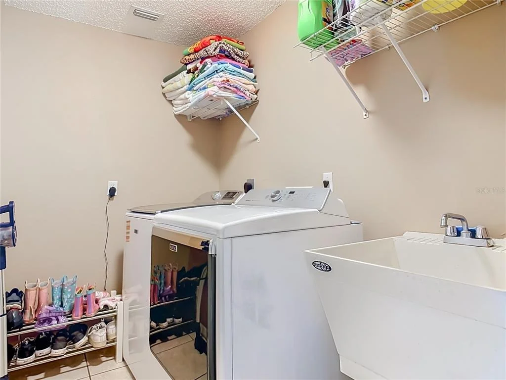 Photo of 2136 CARLA DRIVE