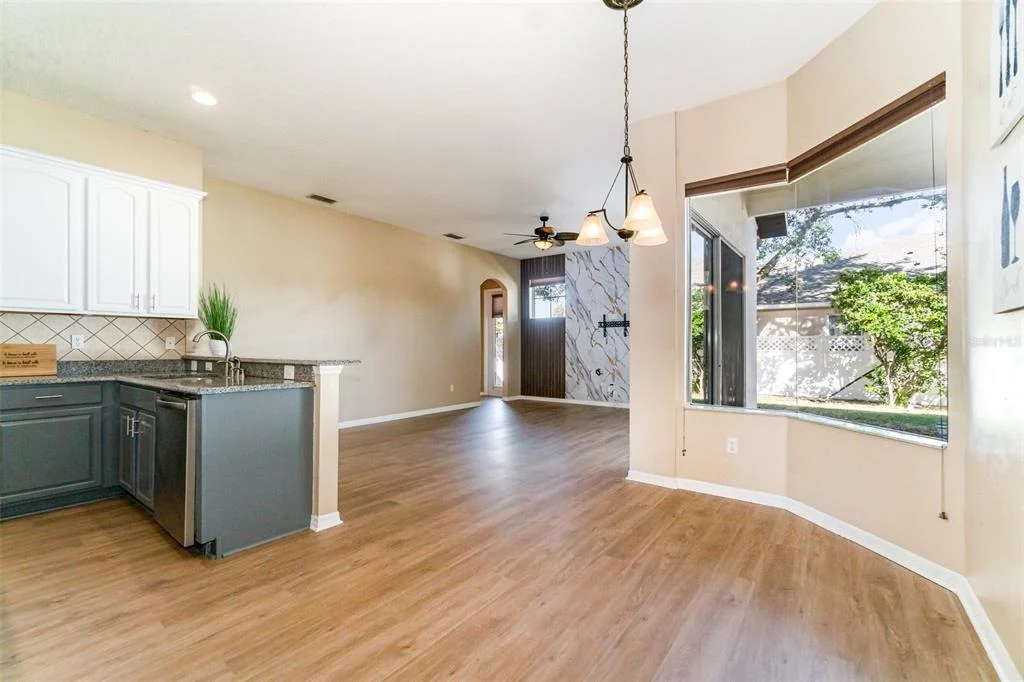 Photo of 6220 HEDGESPARROWS LANE