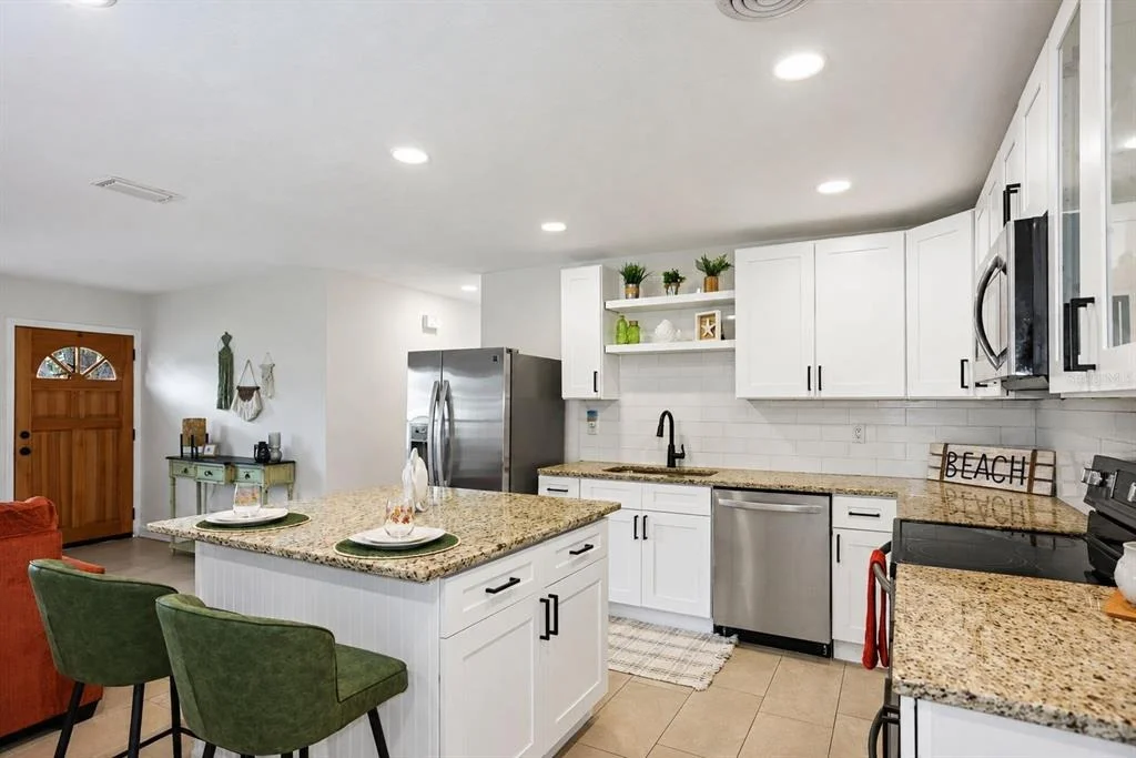 Photo of 482 OAKWOOD DRIVE