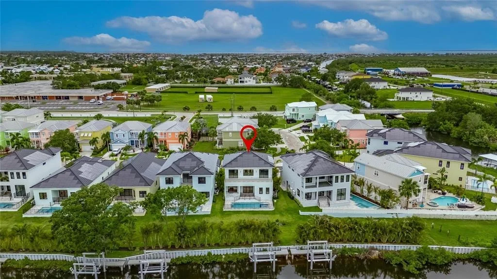 Photo of 6528 SIMONE SHORES CIRCLE