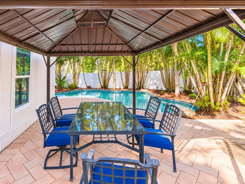 Photo of 2633 W SUNSET DRIVE