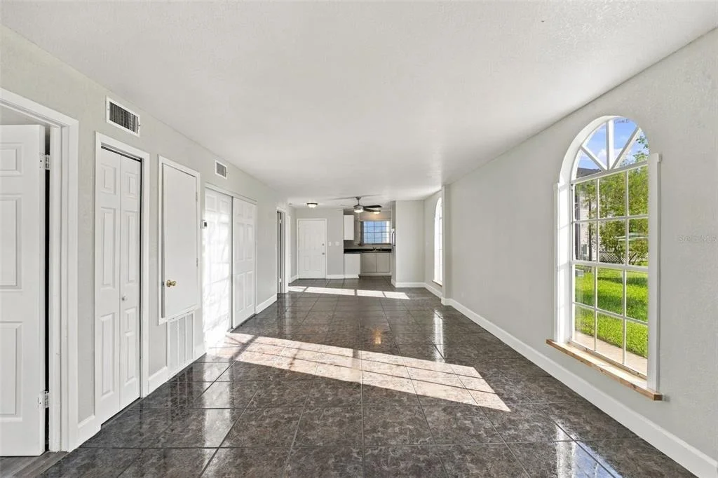 Photo of Unit G4 at 313 DIRKSEN DRIVE