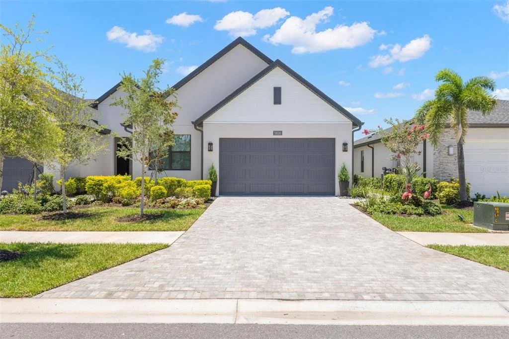 Photo of 5828 WINDBREAK COURT