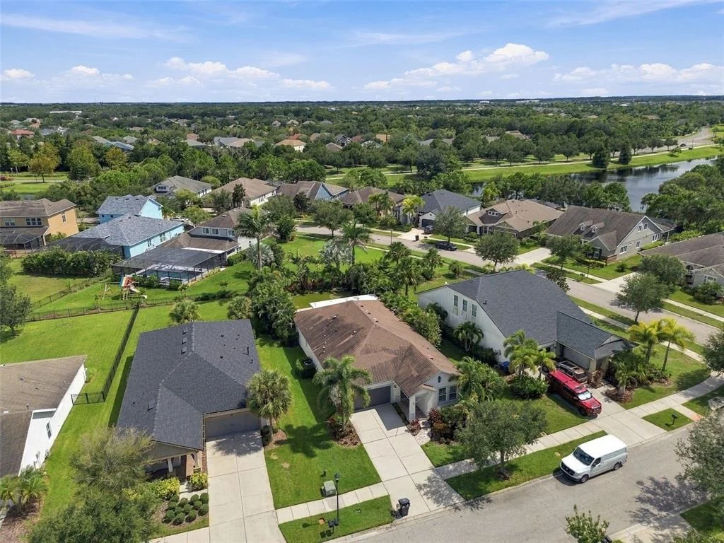 Photo of 6805 PARK STRAND DRIVE