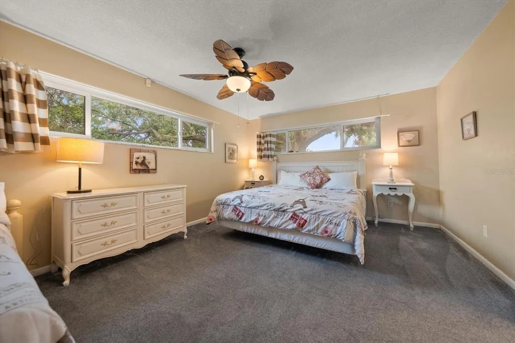 Photo of 1 MAPLEWOOD AVENUE