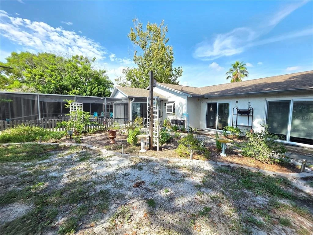 Photo of 9040 BAY DRIVE