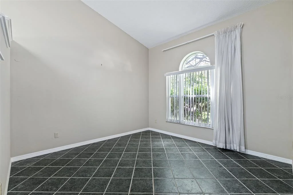 Photo of 5902 KENDREW DRIVE