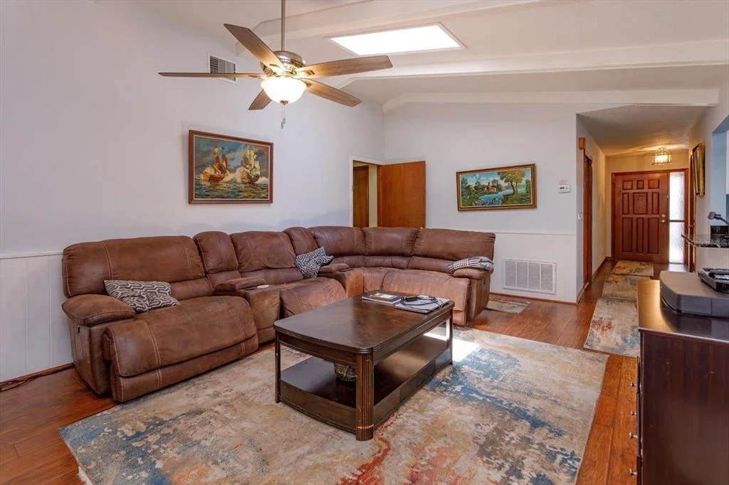 Photo of 211 STEVENAGE DRIVE