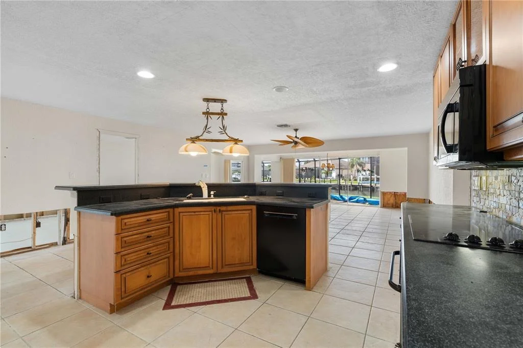 Photo of 2194 BAYOU ROAD