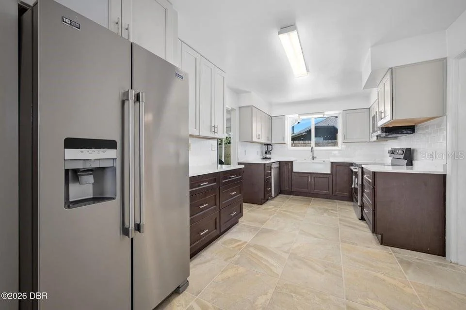 Photo of 190 ELLICOTT DRIVE