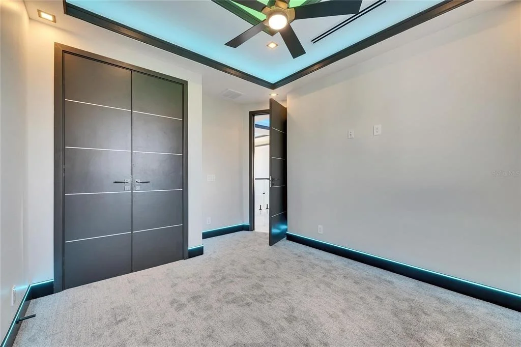 Photo of 6538 SIMONE SHORES CIRCLE