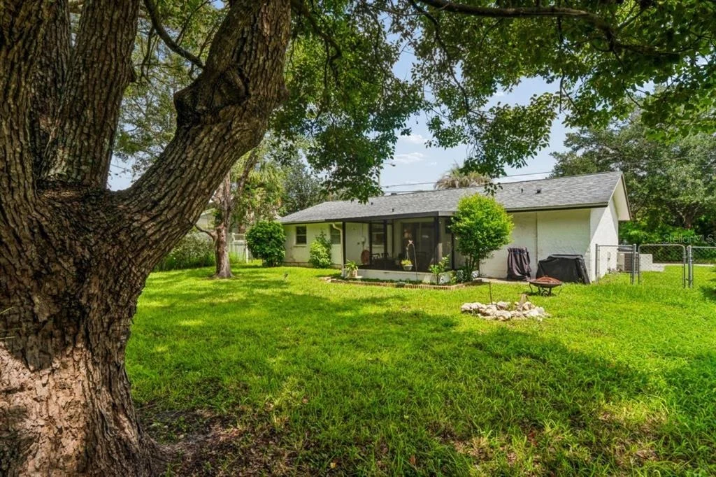 Photo of 15915 VILLA DRIVE