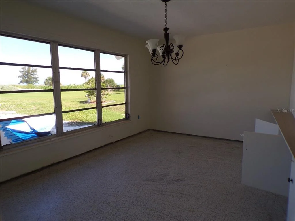 Photo of 1124 SUNSET DRIVE