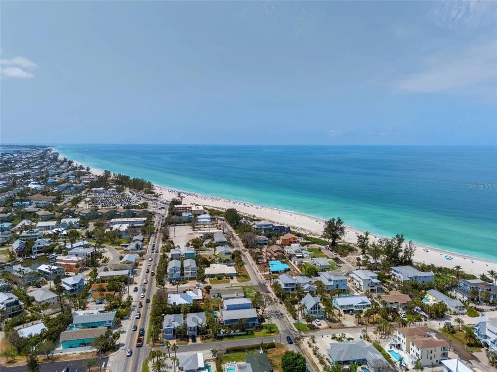 Photo of 3708 ROYAL PALM DRIVE