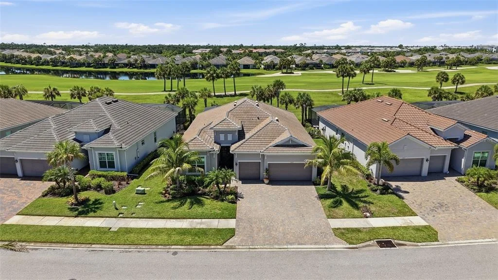 Photo of 25157 LONGMEADOW DRIVE