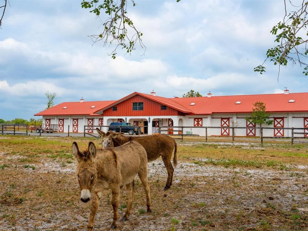 Photo of 600 N JACKSON ROAD