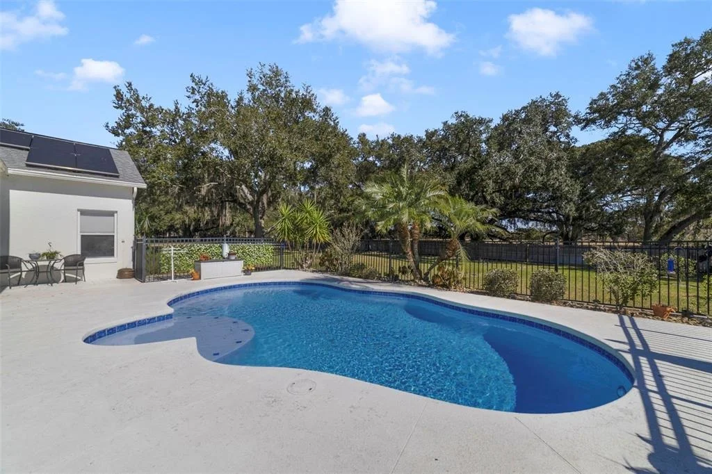 Photo of 1401 HIDDEN OAKS BEND