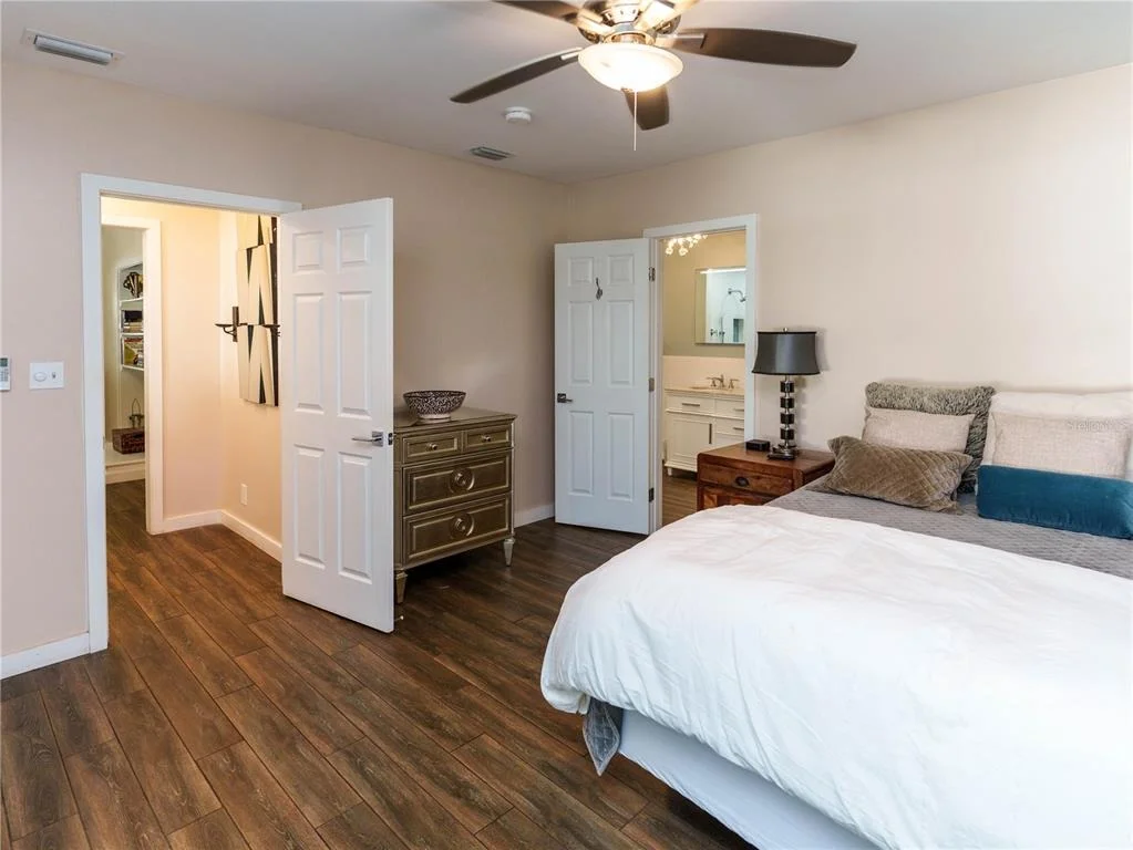 Photo of 2633 W SUNSET DRIVE