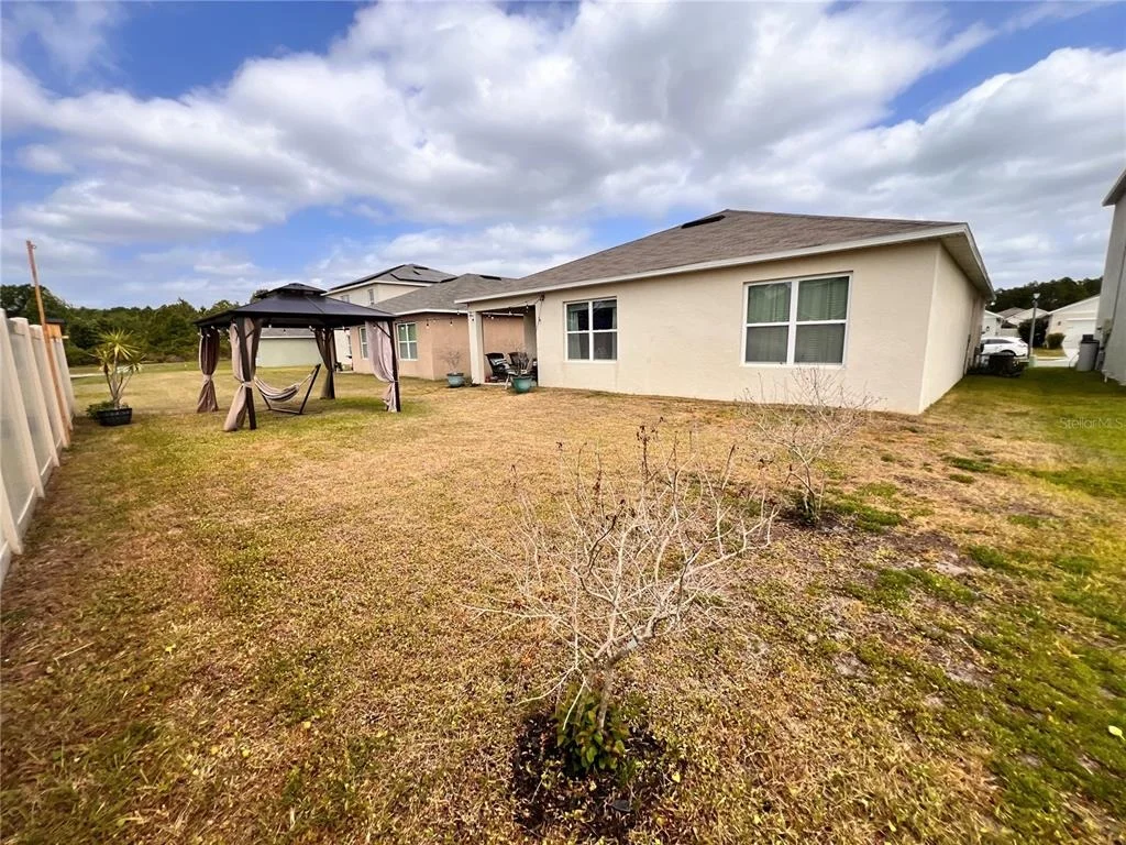 Photo of 1267 IGUANA LOOP