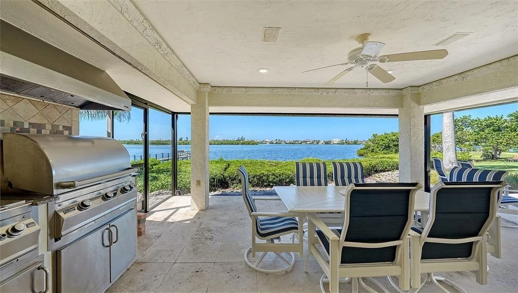 Photo of 321 LOOKOUT POINT DRIVE