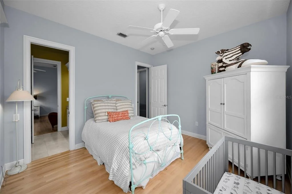 Photo of 8871 SILVERTHORN ROAD