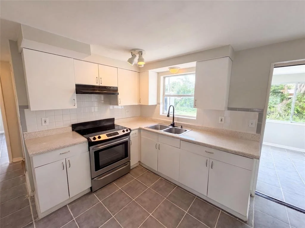Photo of 4718 TRAFFORD ROAD
