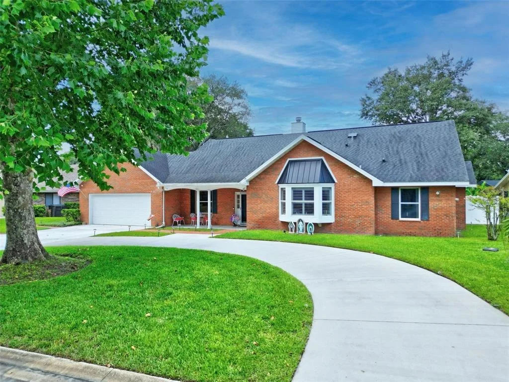 Photo of 27 WINDING CREEK WAY