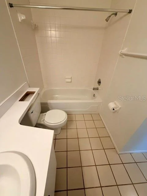 Photo of 950 WATERSIDE LANE