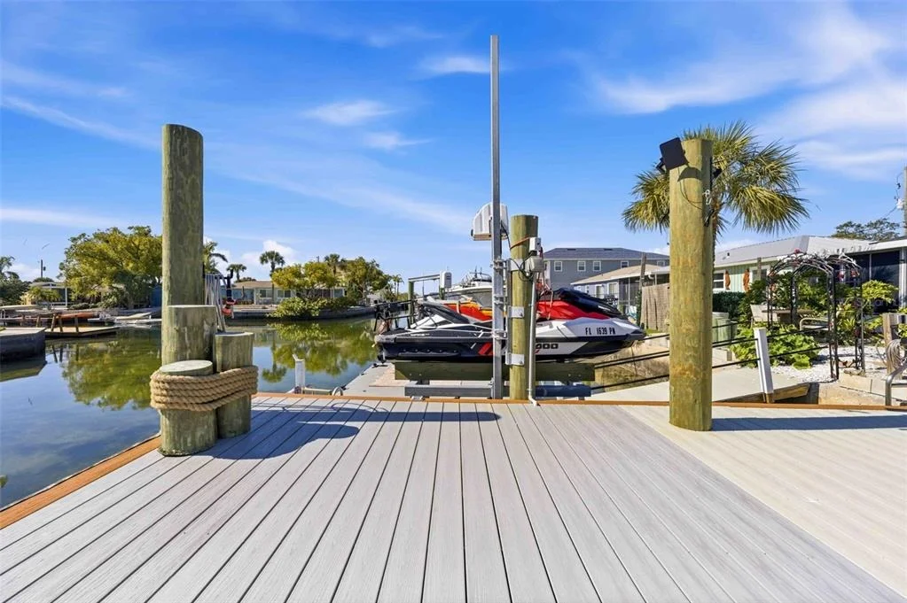 Photo of 6424 BOATYARD DRIVE