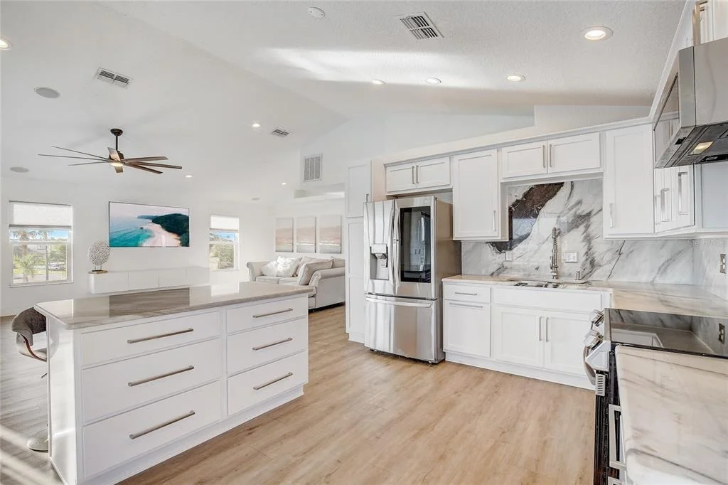 Photo of 6511 CLARK STREET