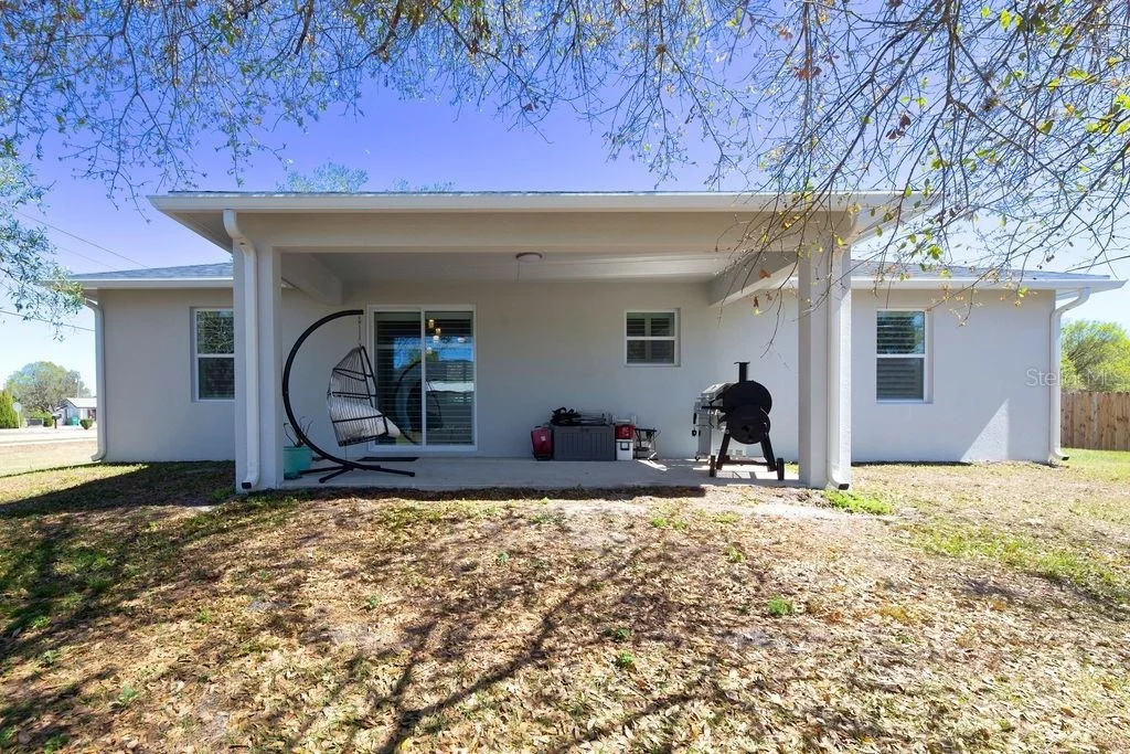 Photo of 3573 NW 18TH AVENUE