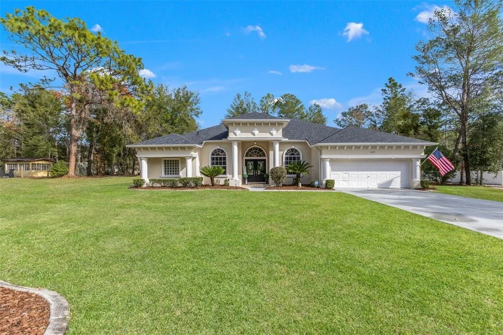 Photo of 14071 LINDEN DRIVE