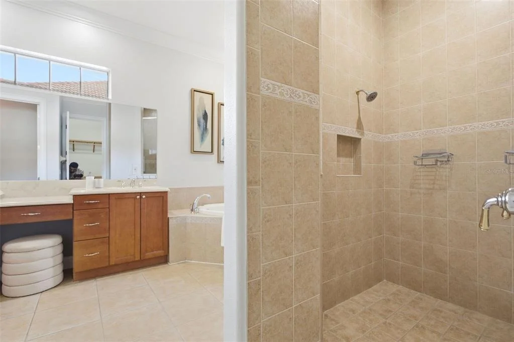 Photo of 6533 CARTMEL LANE