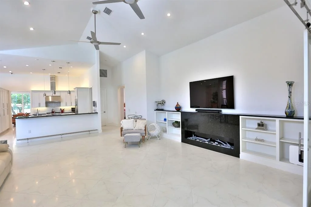 Photo of 601 SE 80TH STREET